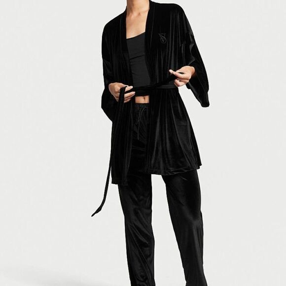 1553VICTORIA'S SECRET Black Velvet 3-Piece Set